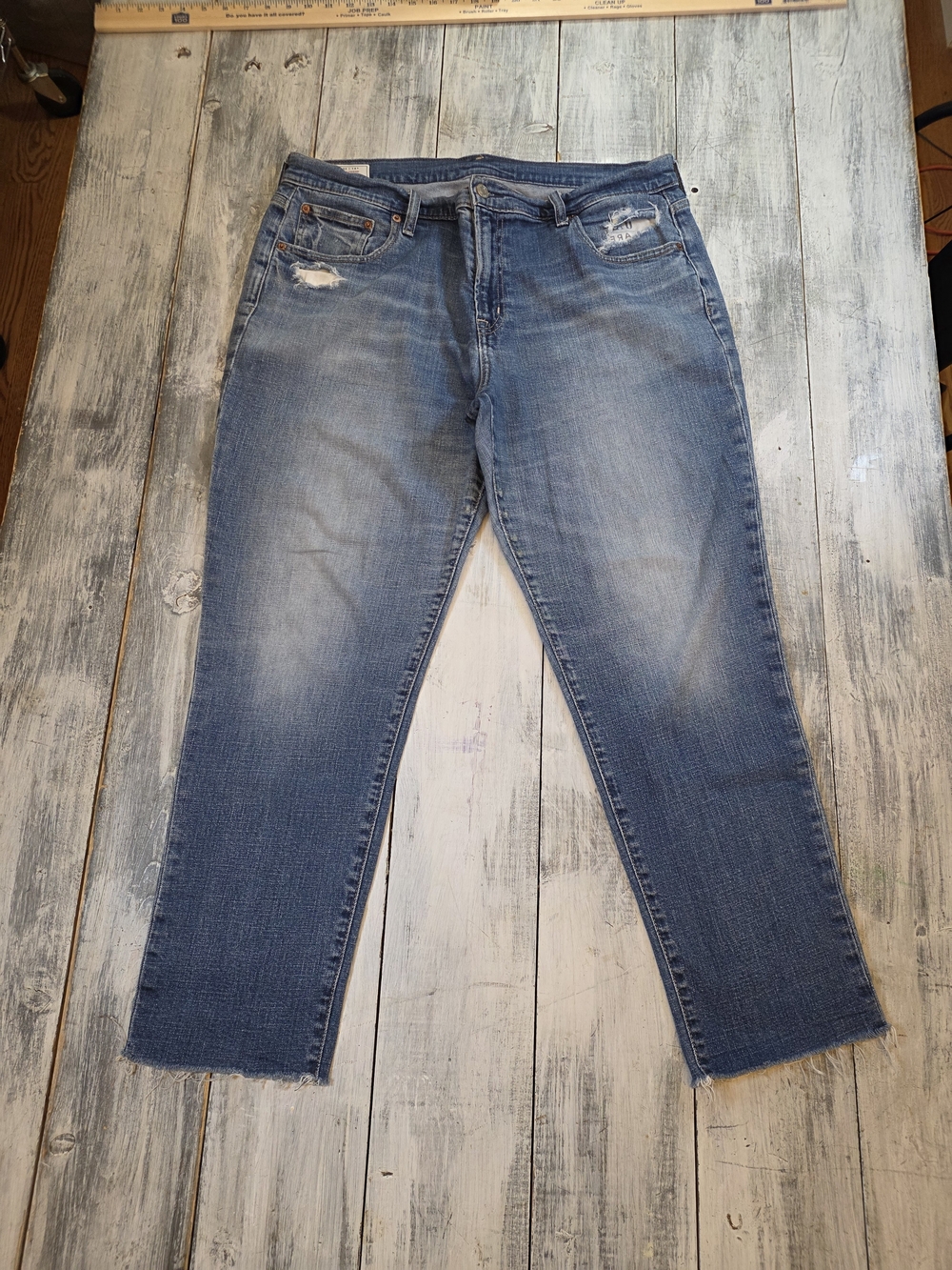 GAP Women's Girlfriend Distressed Light Blue Mid Rise Straight-Leg Jeans sz 14